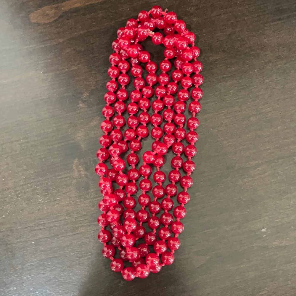 Maroon layering beads